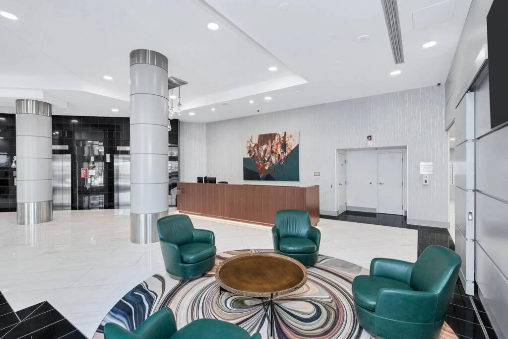 Apartment Incredible With Rooftop In Pentagon