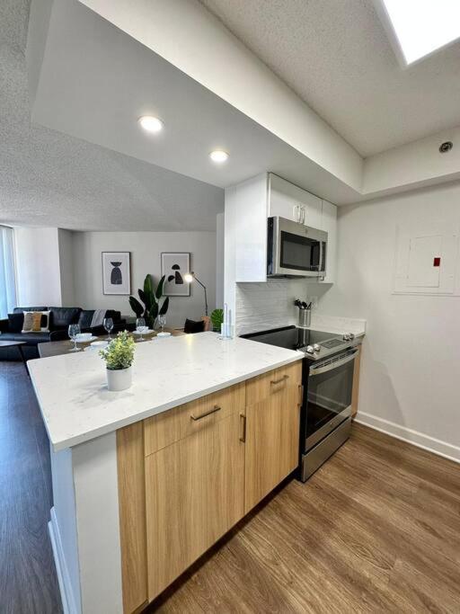 Incredible With Rooftop In Pentagon Apartment